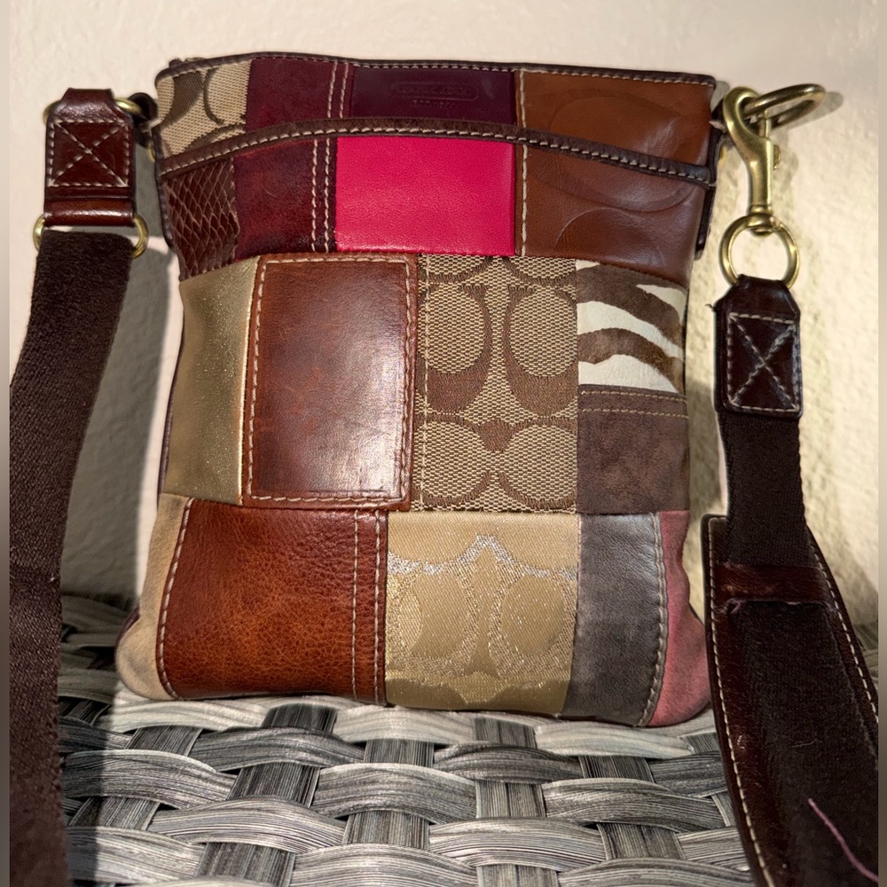 Coach Patchwork Crossbody Swingpack – Multicolor Leather & Suede Mix - Picture 12 of 16